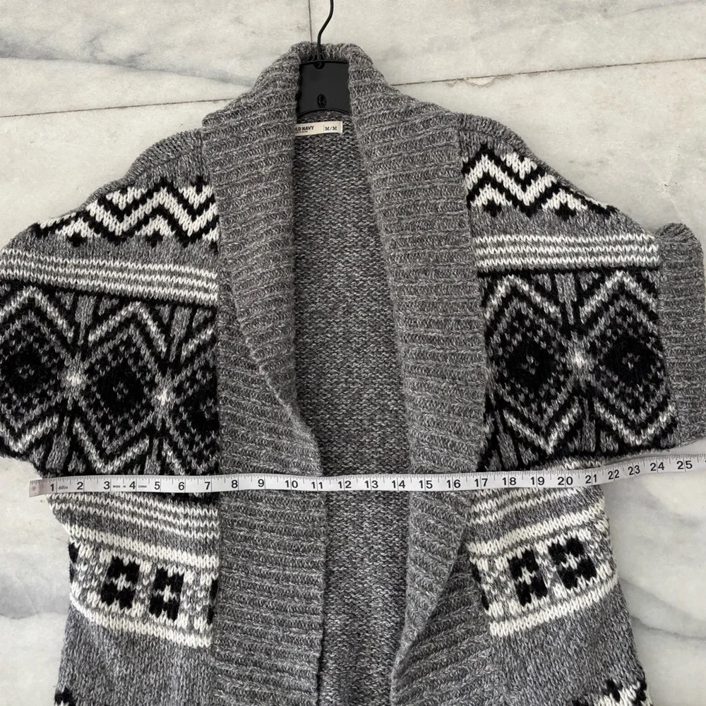 Old Navy Cardigan Sweater Chunky Knit Gray Fair Isle Short Sleeve Womens M